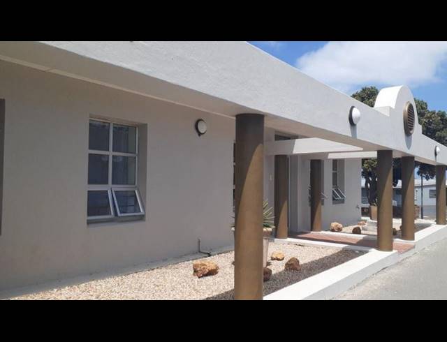5 BEDROOM HOUSE SOLD IN GANSBAAI CENTRAL
